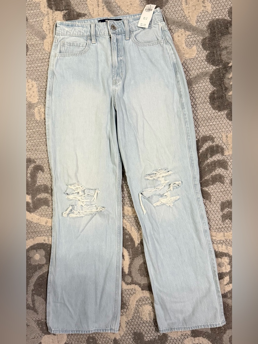 Hollister Ultra High-Rise Baggy light wash jeans
